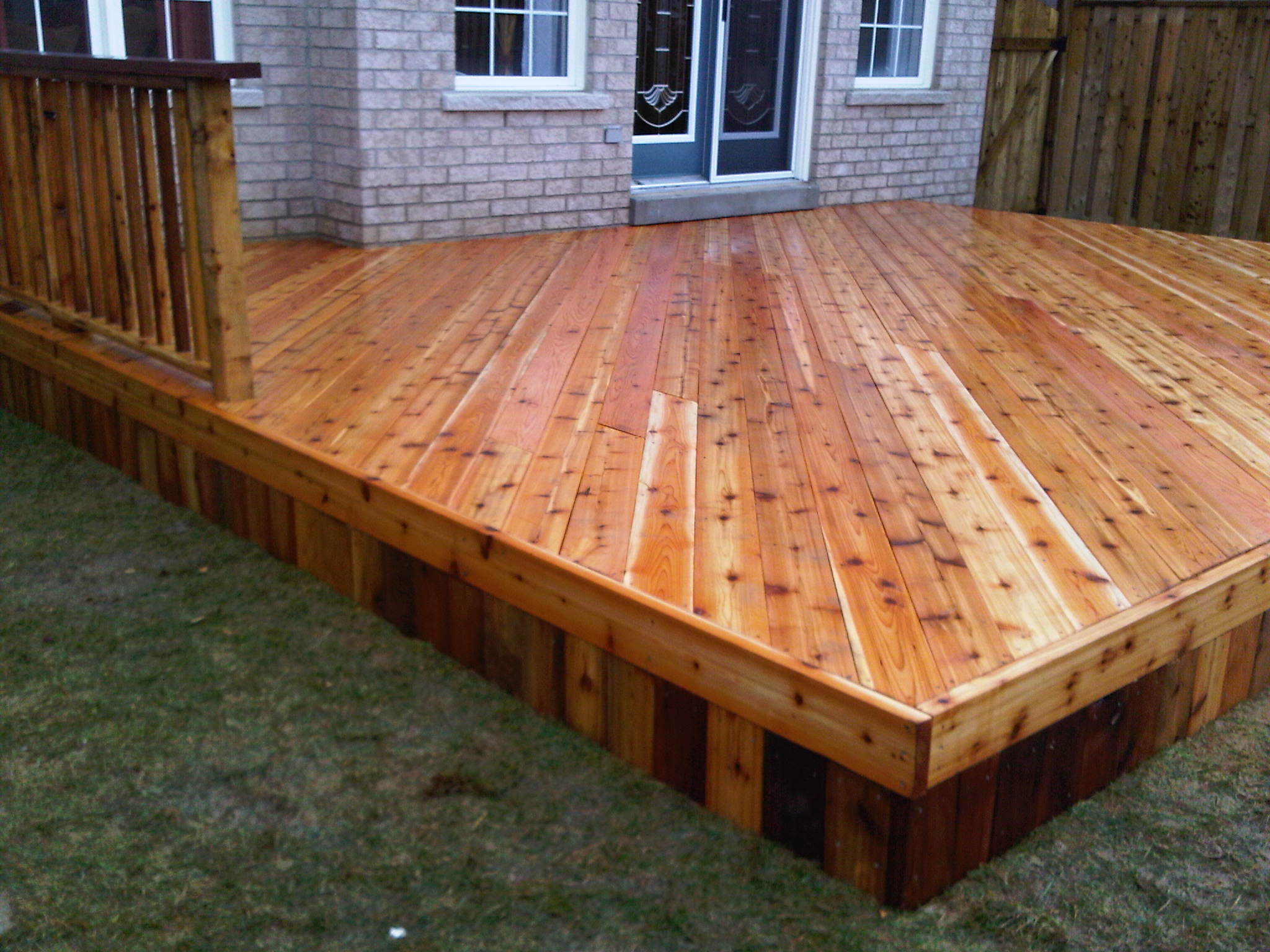 Cedar deck by Total Landscaping Services